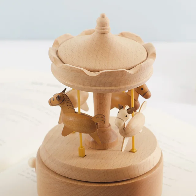 Carousel with dancing horses - The city of the sky tune - Music box