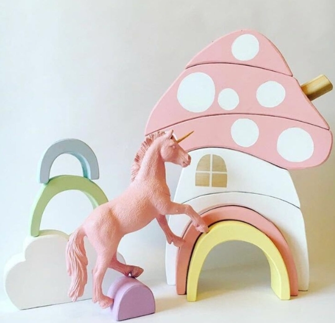 Morphing- Mushroom Rainbow House