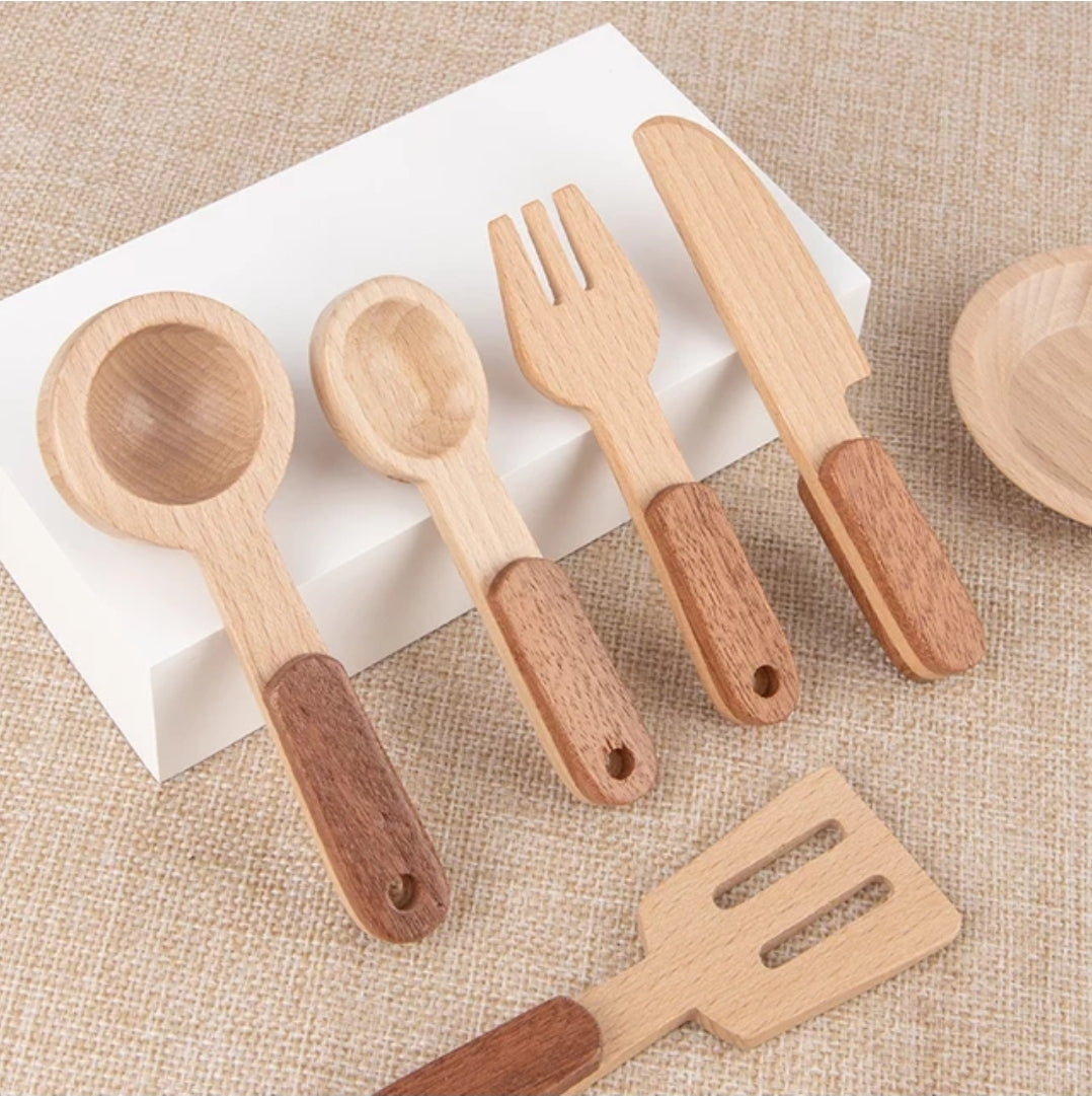 Wooden Pots & Pans (15pc)