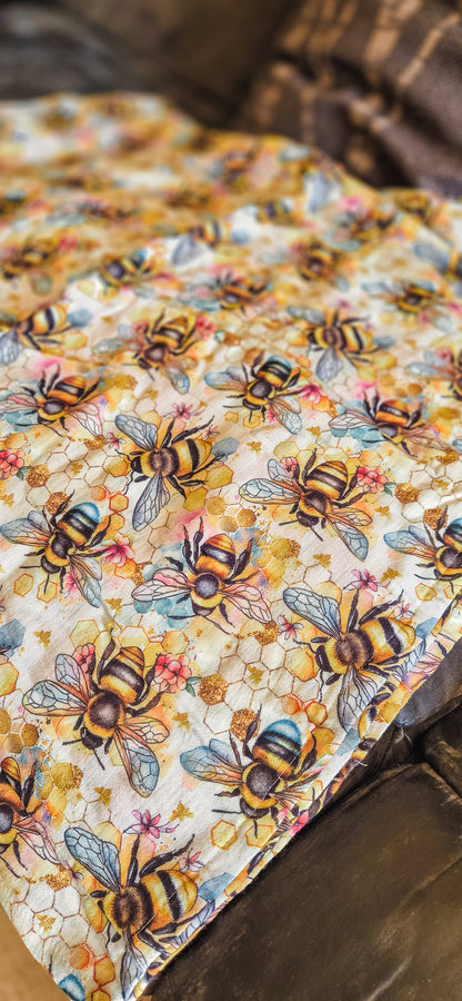Bee Yourself Swaddle
