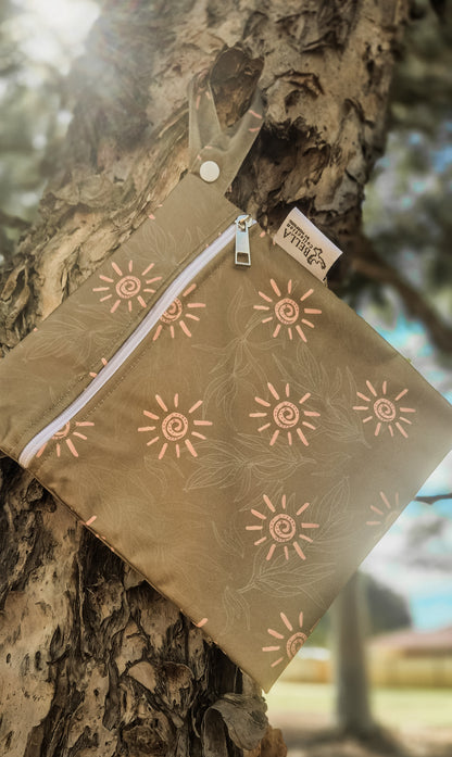 Sunwhere to hide Small Wetbag