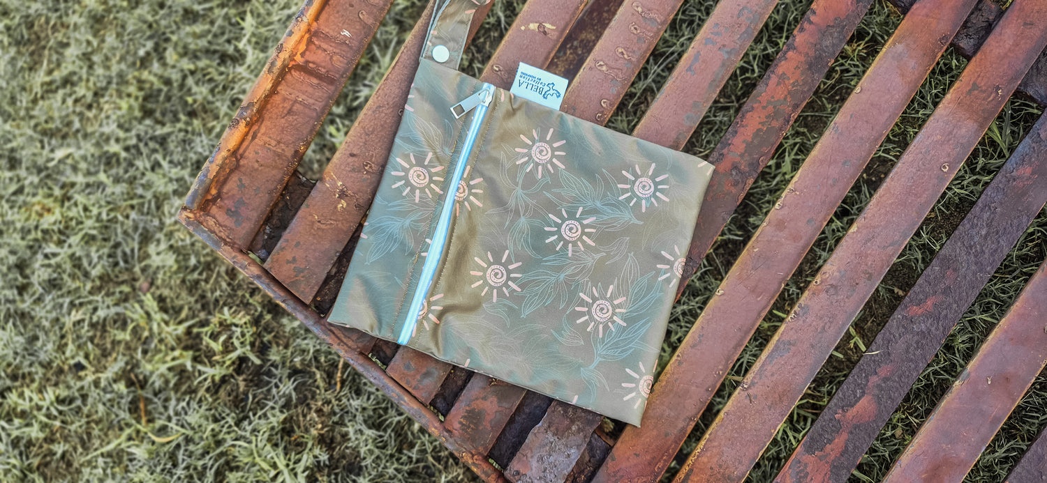 Sunwhere to hide Small Wetbag