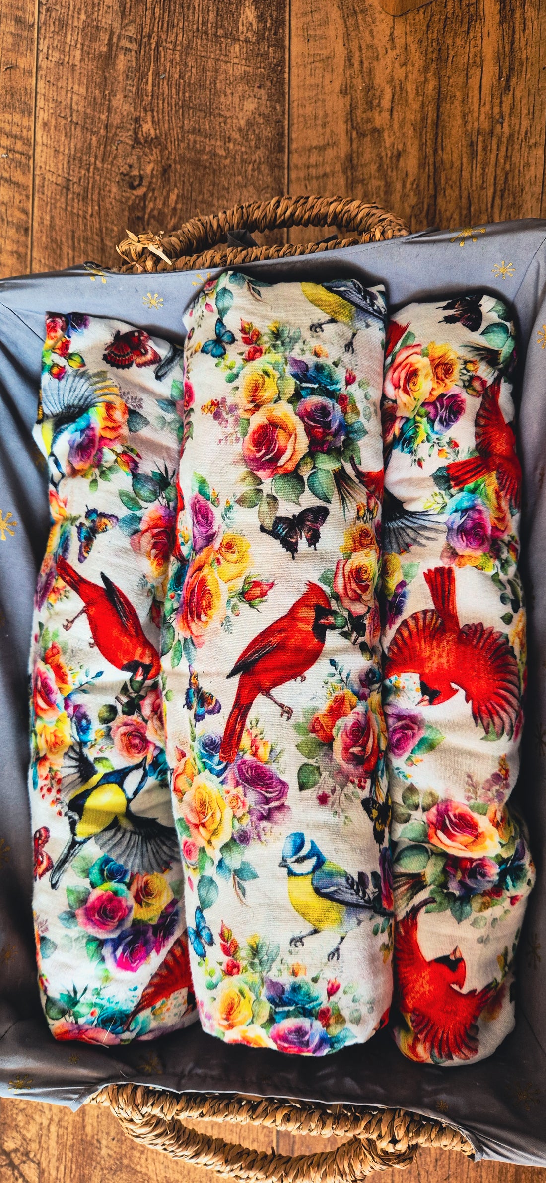 Rosey Feathers Swaddle