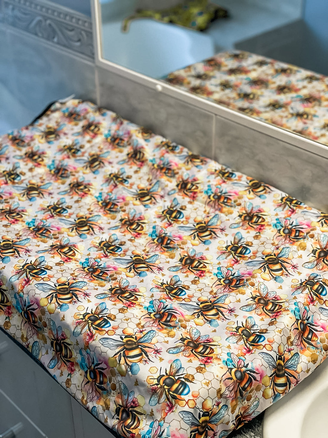 Bee Yourself Large Changemat