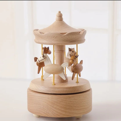 Carousel with dancing horses - The city of the sky tune - Music box
