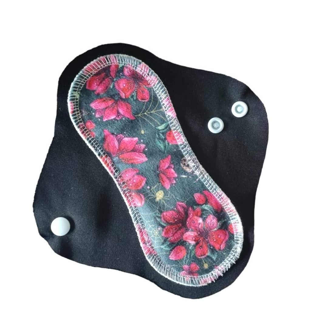 Spinning Tales Liner Cloth Pad